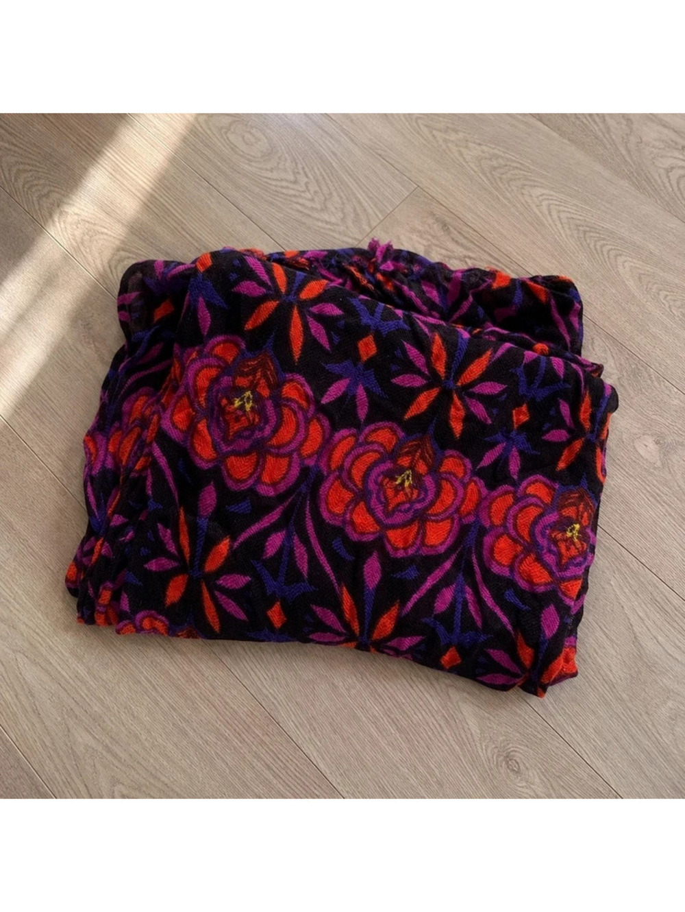 Ann Taylor LOFT Floral Scarf Purple Red Rose Print Boho Lightweight Wrap